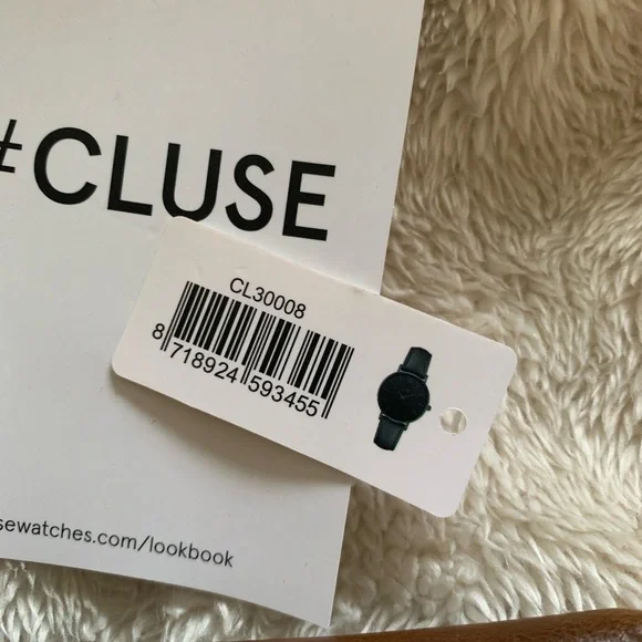 Cluse Black Minuit Watch - Picture 2 of 6